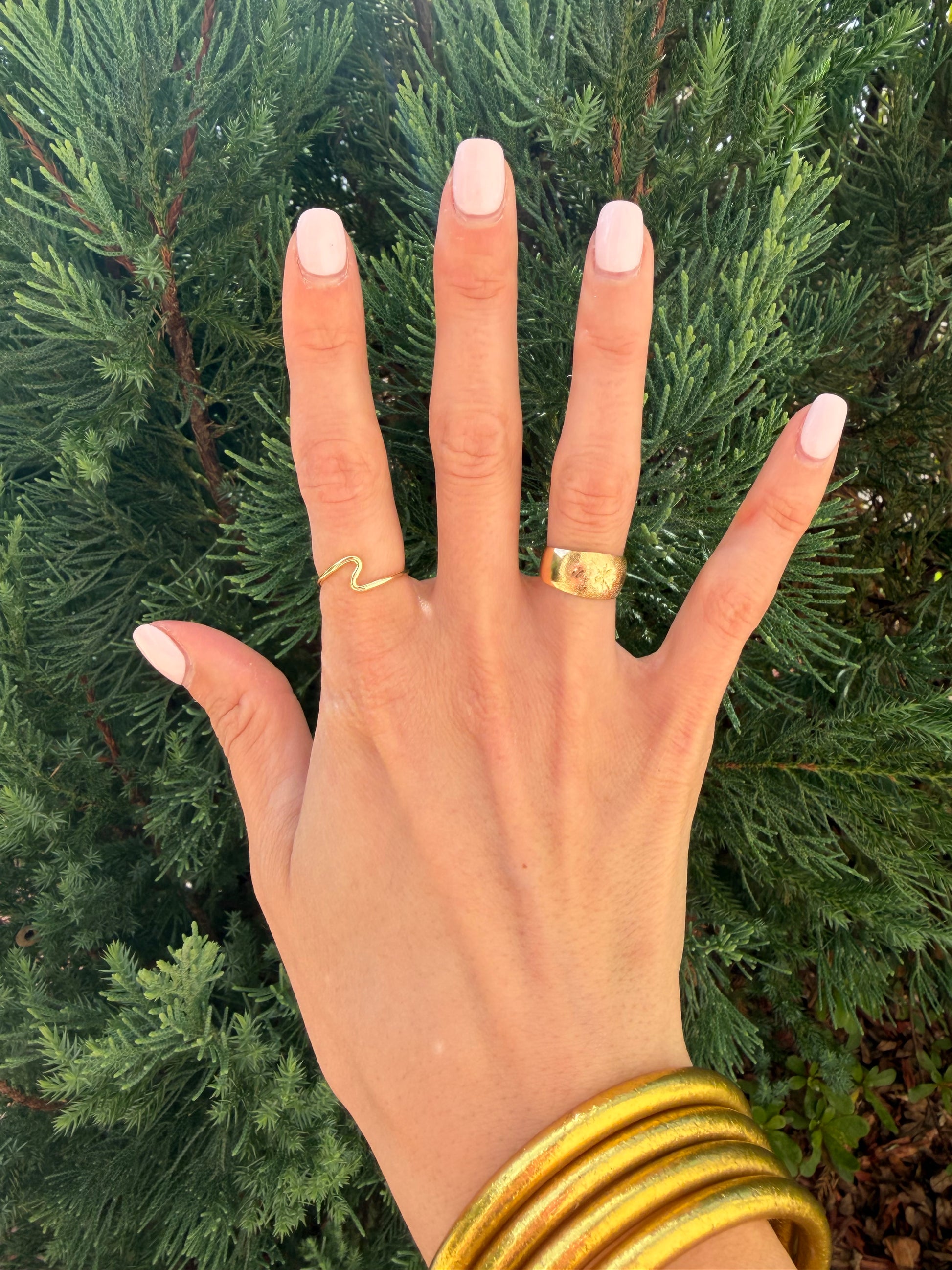 Wave Curvy Ring