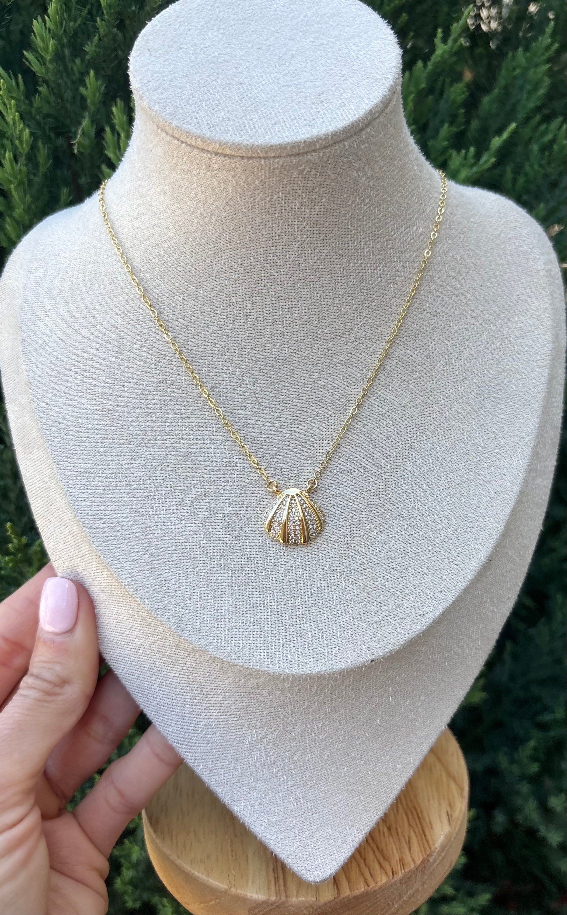 The Stella Necklace