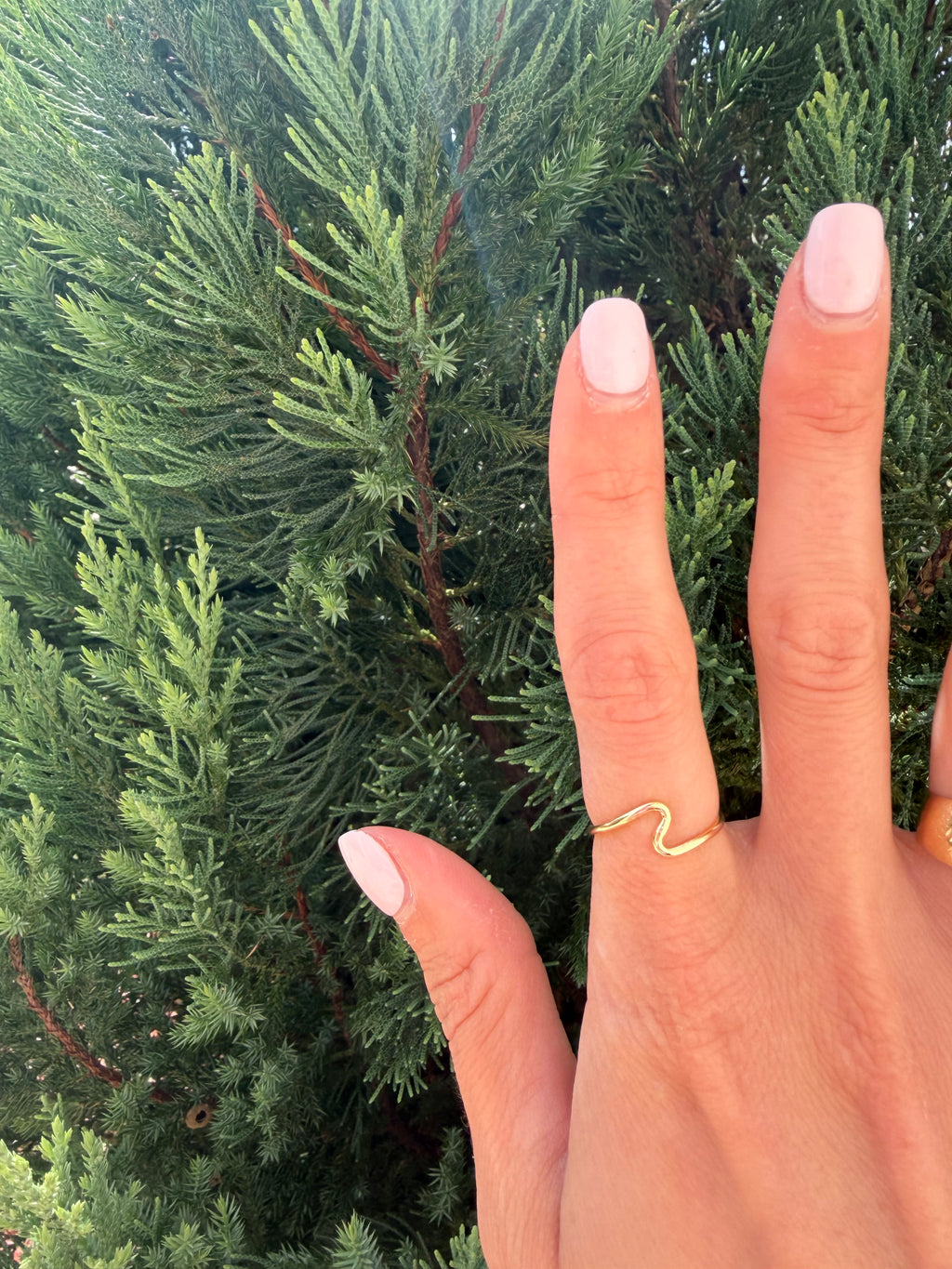 Wave Curvy Ring