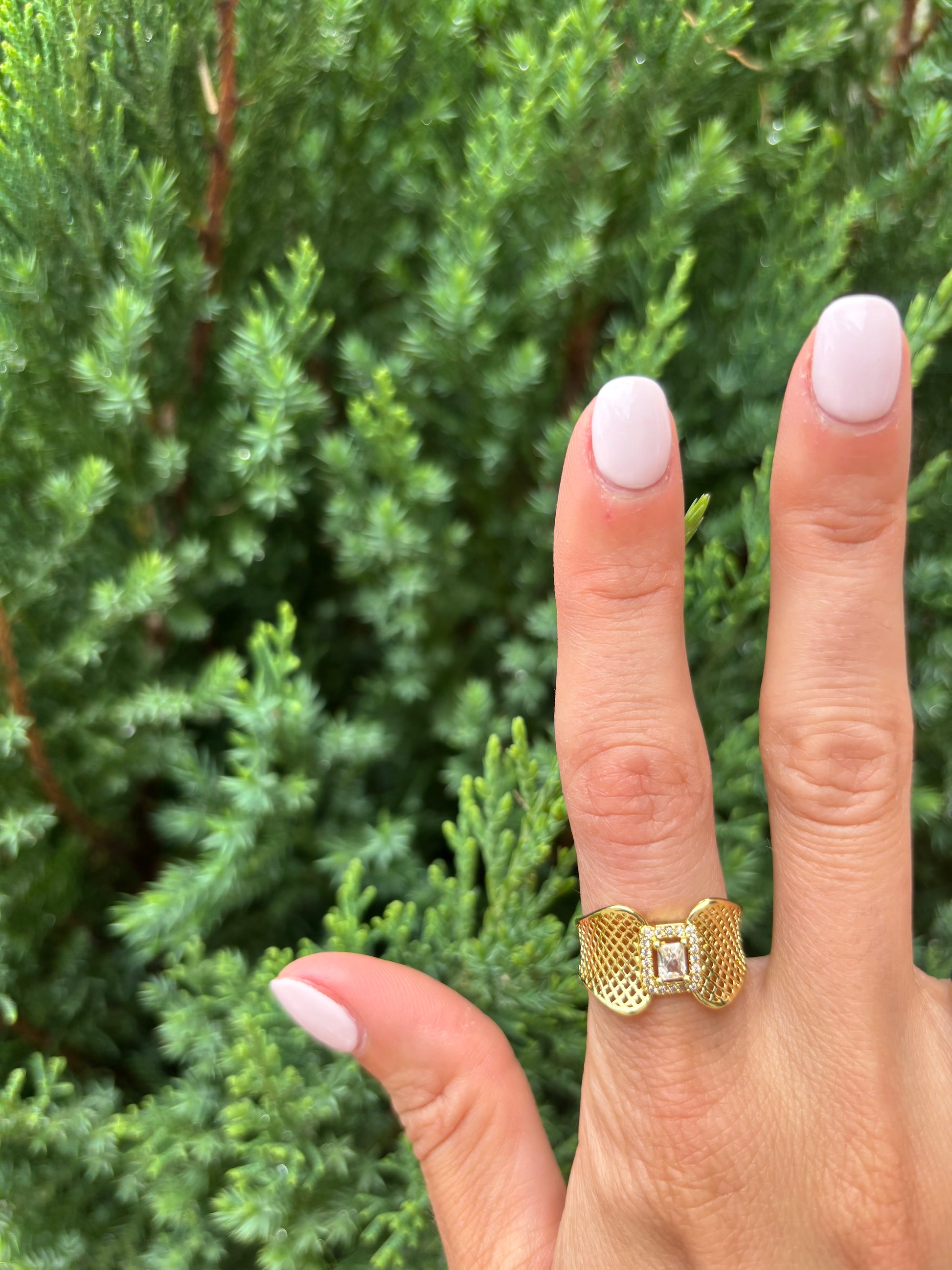 The Bella Ring